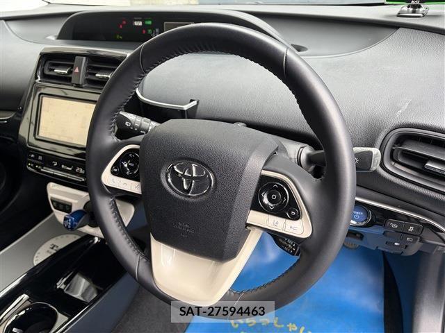 Toyota PRIUS 2018-11 7359366-24
