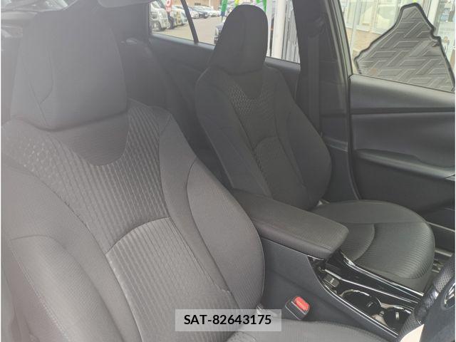 Toyota PRIUS 2018-10 7359363-6