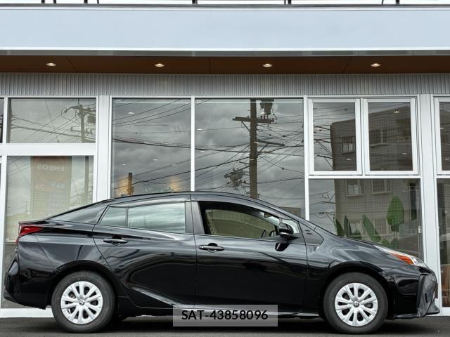 Toyota PRIUS 2021-07 7359340-10