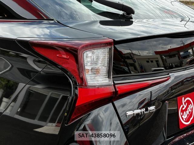 Toyota PRIUS 2021-07 7359340-22