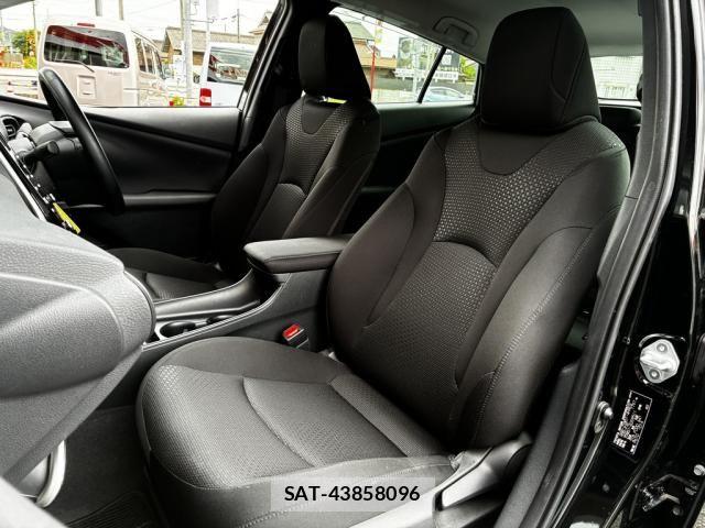 Toyota PRIUS 2021-07 7359340-26