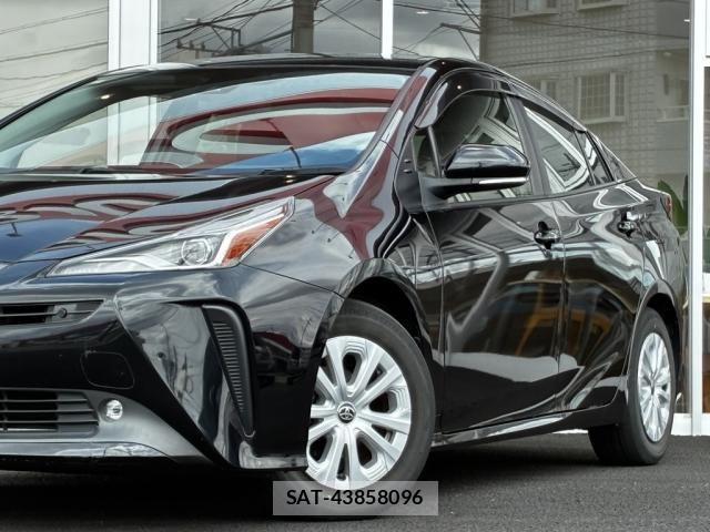 Toyota PRIUS 2021-07 7359340-2