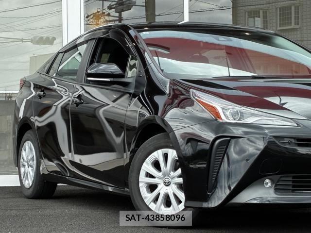 Toyota PRIUS 2021-07 7359340-6