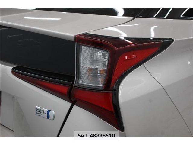Toyota PRIUS 2019-09 7359344-20