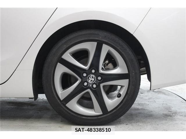 Toyota PRIUS 2019-09 7359344-26
