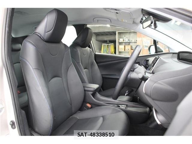Toyota PRIUS 2019-09 7359344-28
