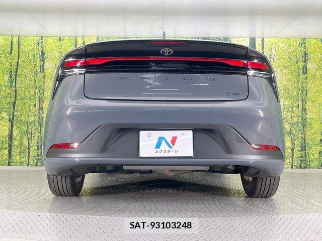 Toyota PRIUS 2023-02 7359328-14