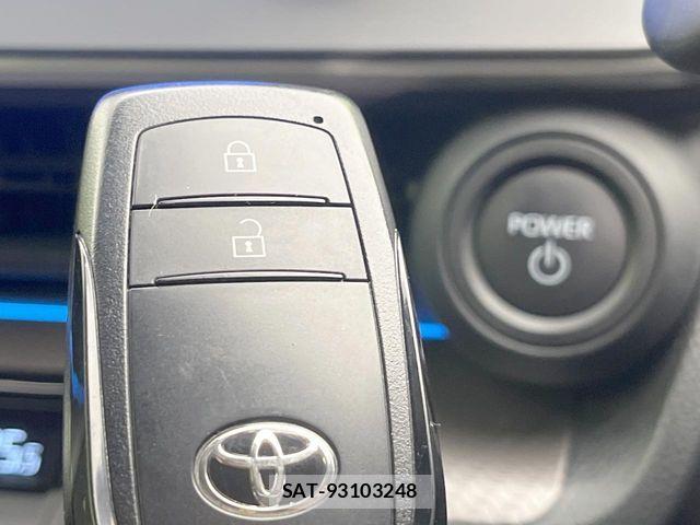 Toyota PRIUS 2023-02 7359328-6