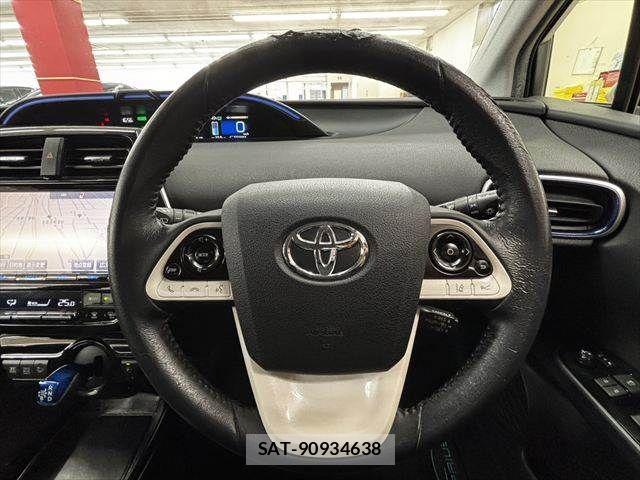 Toyota PRIUS 2016-01 7359364-9