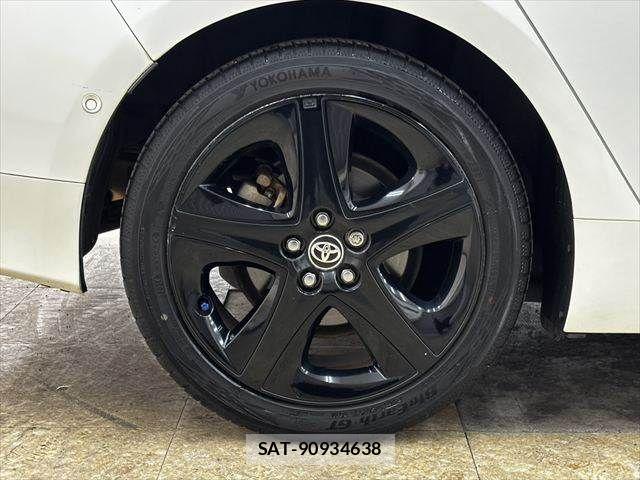 Toyota PRIUS 2016-01 7359364-26