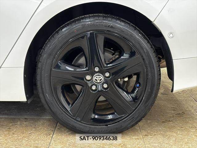 Toyota PRIUS 2016-01 7359364-27