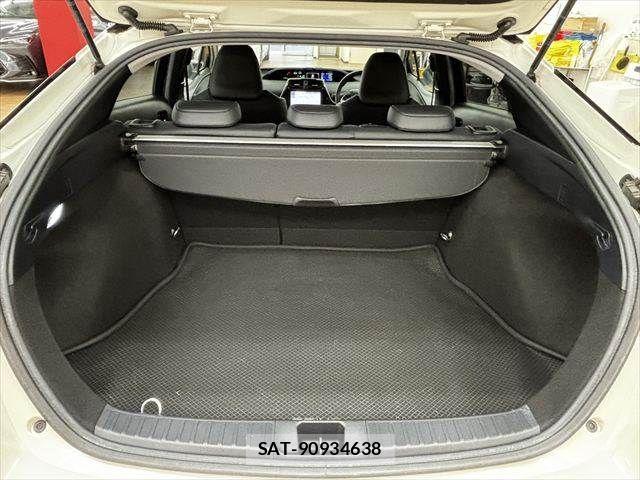 Toyota PRIUS 2016-01 7359364-8