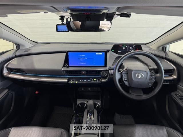 Toyota PRIUS 2023-09 7359325-1