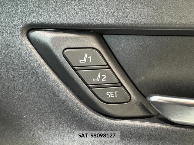 Toyota PRIUS 2023-09 7359325-19