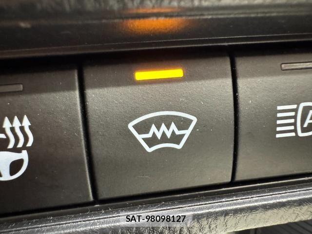 Toyota PRIUS 2023-09 7359325-22