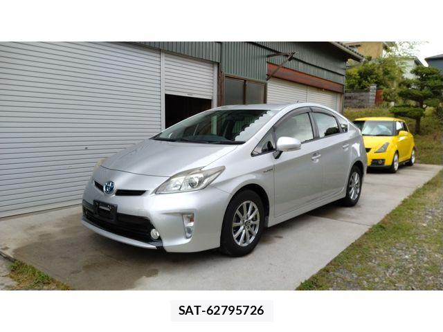 Toyota PRIUS 2013-04 7359378-0