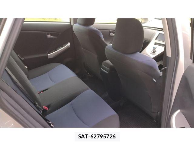 Toyota PRIUS 2013-04 7359378-12