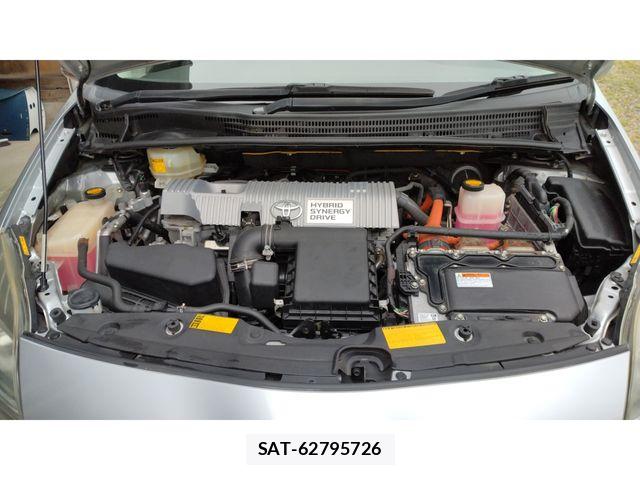 Toyota PRIUS 2013-04 7359378-13