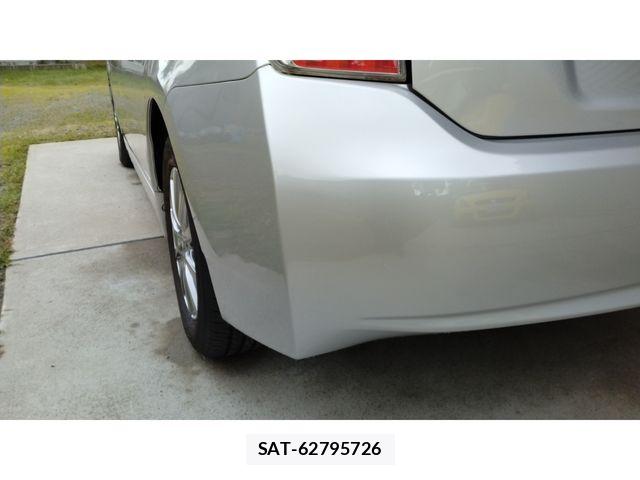 Toyota PRIUS 2013-04 7359378-7