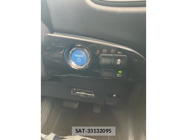 Toyota PRIUS 2017-12 7359374-16