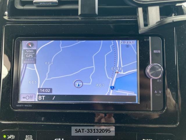 Toyota PRIUS 2017-12 7359374-21