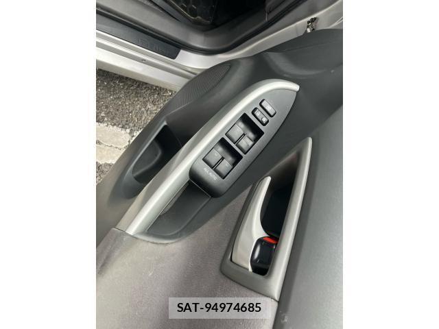 Toyota PRIUS 2010-04 7359388-12