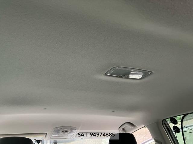 Toyota PRIUS 2010-04 7359388-18