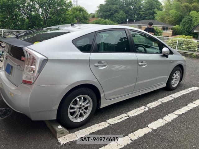 Toyota PRIUS 2010-04 7359388-7