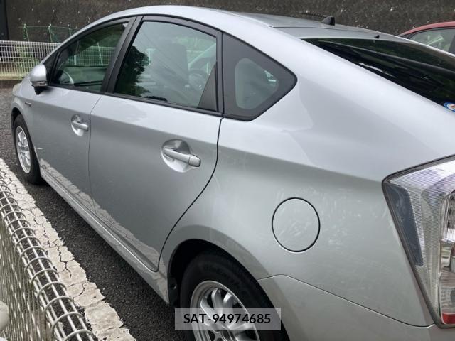 Toyota PRIUS 2010-04 7359388-8