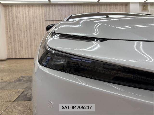 Toyota PRIUS 2023-05 7359327-20