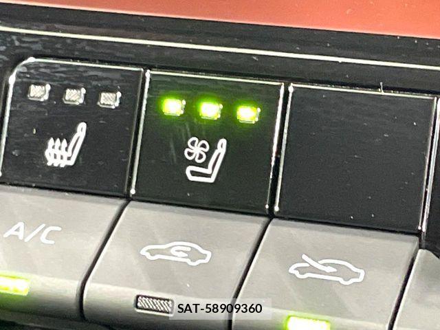 Toyota PRIUS 2023-06 7359320-8