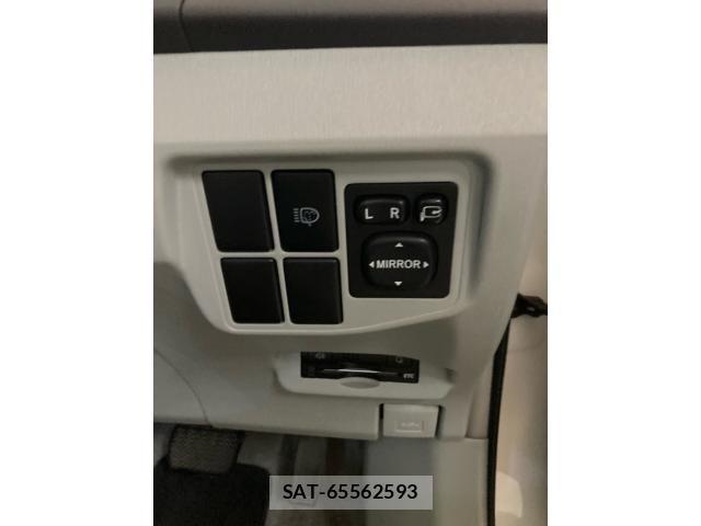 Toyota PRIUS 2011-01 7359392-11