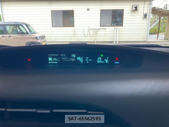 Toyota PRIUS 2011-01 7359392-15