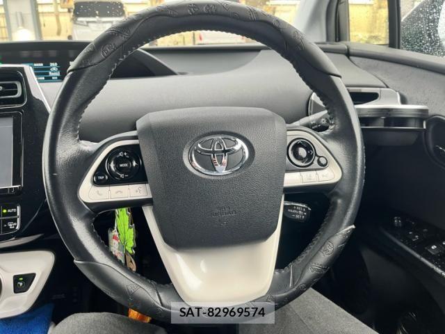 Toyota PRIUS 2016-09 7359367-16