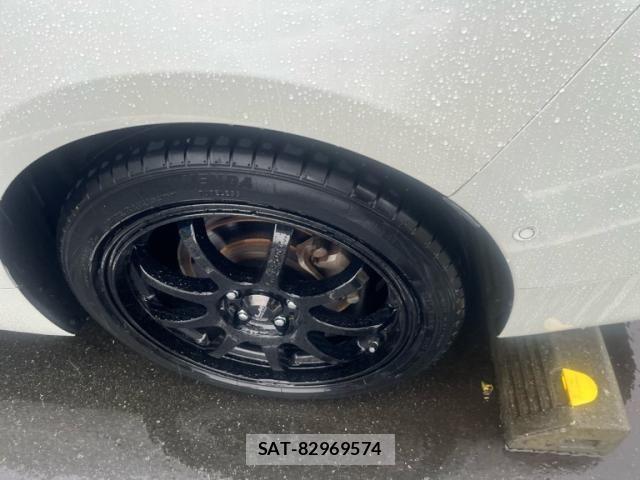 Toyota PRIUS 2016-09 7359367-5