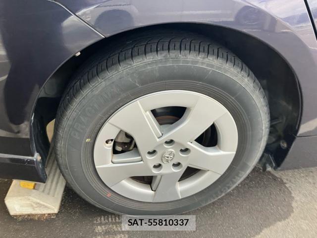 Toyota PRIUS 2011-10 7359398-6