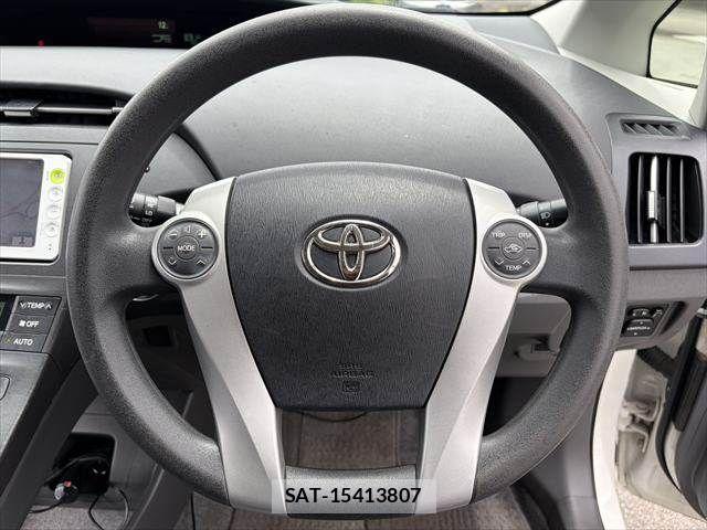 Toyota PRIUS 2011-10 7359390-9