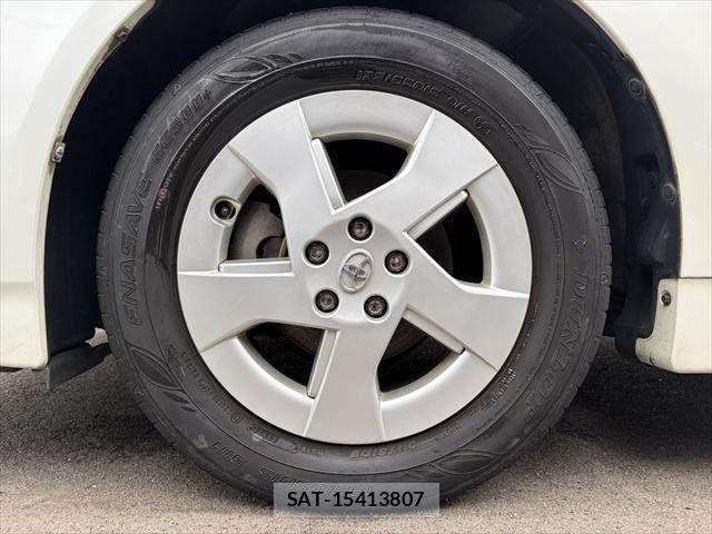 Toyota PRIUS 2011-10 7359390-12