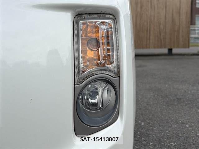 Toyota PRIUS 2011-10 7359390-23