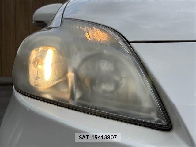Toyota PRIUS 2011-10 7359390-29