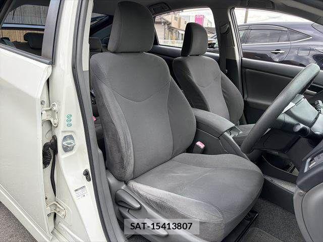 Toyota PRIUS 2011-10 7359390-6