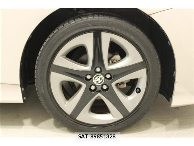 Toyota PRIUS 2019-11 7359342-21