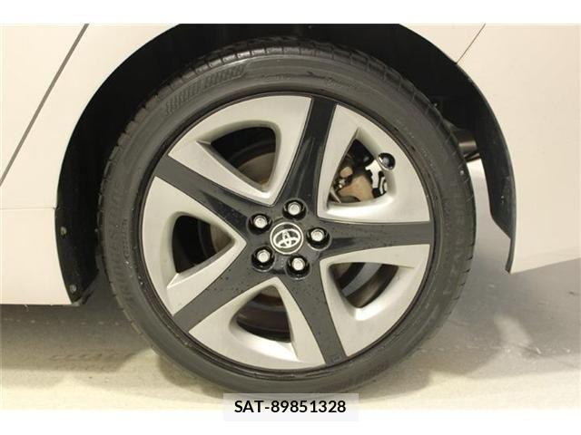 Toyota PRIUS 2019-11 7359342-23