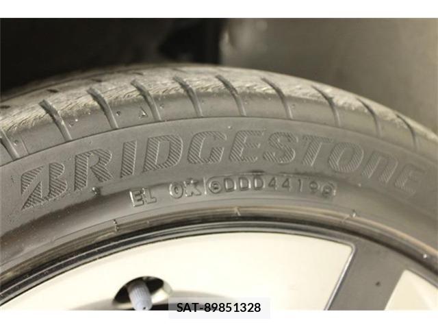 Toyota PRIUS 2019-11 7359342-25