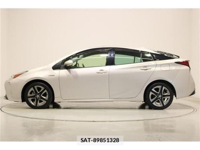 Toyota PRIUS 2019-11 7359342-8