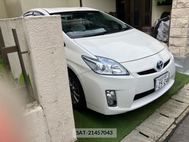 Toyota PRIUS 2011-06 7359400-1