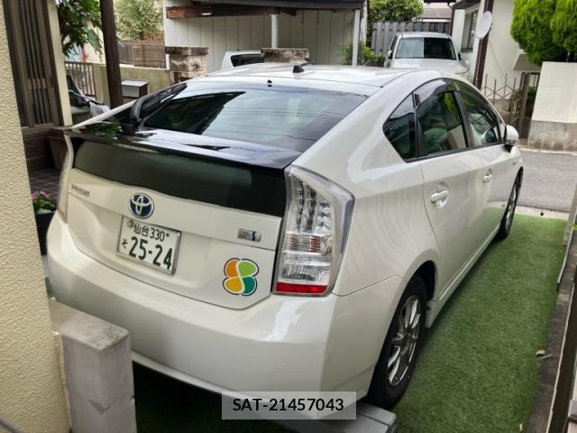 Toyota PRIUS 2011-06 7359400-3