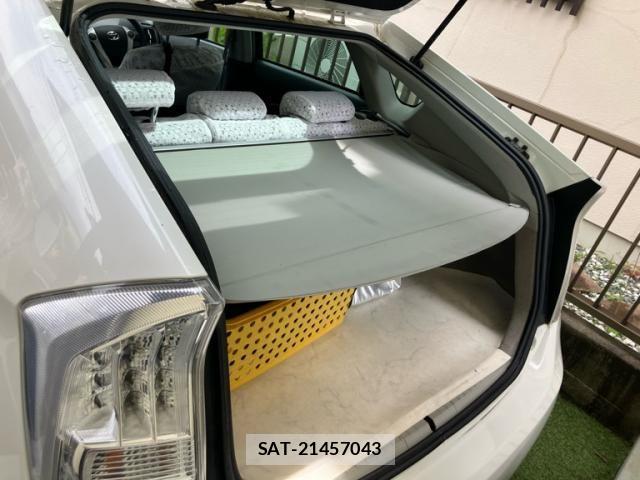Toyota PRIUS 2011-06 7359400-8