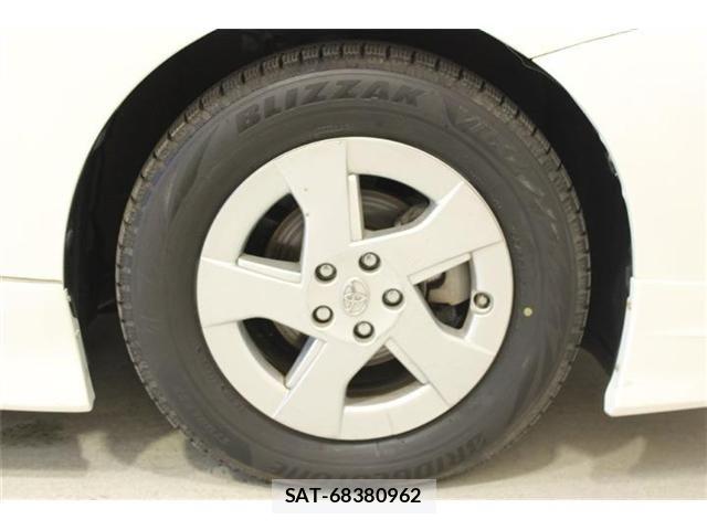 Toyota PRIUS 2019-10 7359361-22