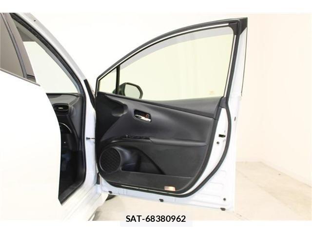 Toyota PRIUS 2019-10 7359361-29